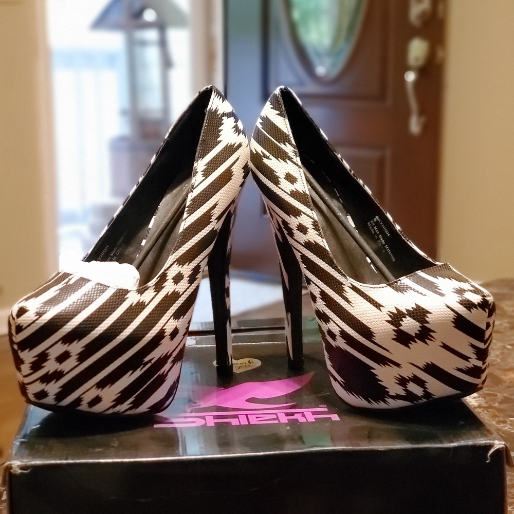 Zebra striped heals.